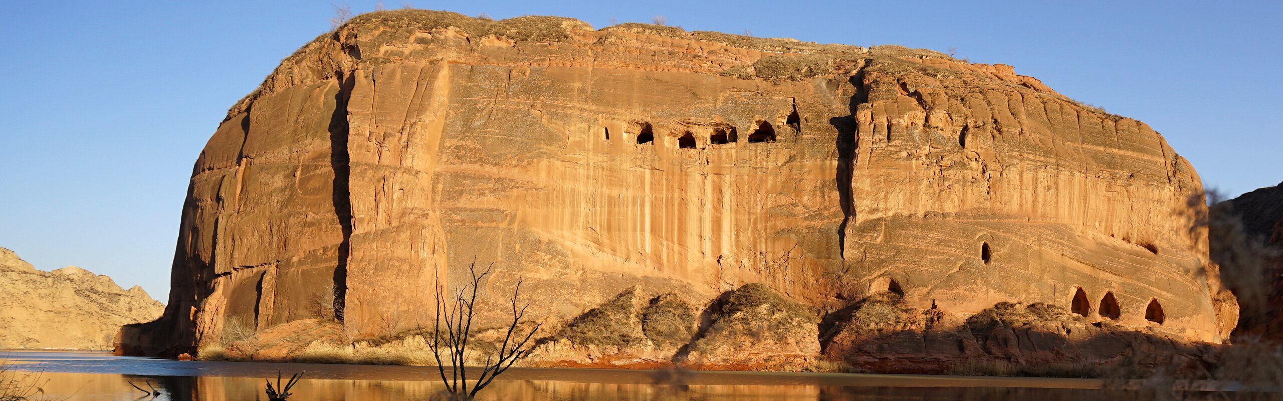 7-Day Xi'an, Wave Valley & Hukou Waterfall Tour